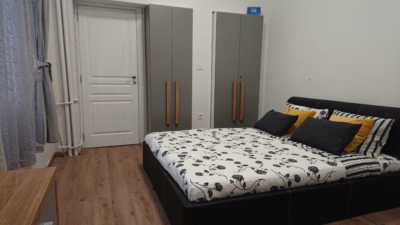The Central Post Apartments Σόφια Εξωτερικό φωτογραφία