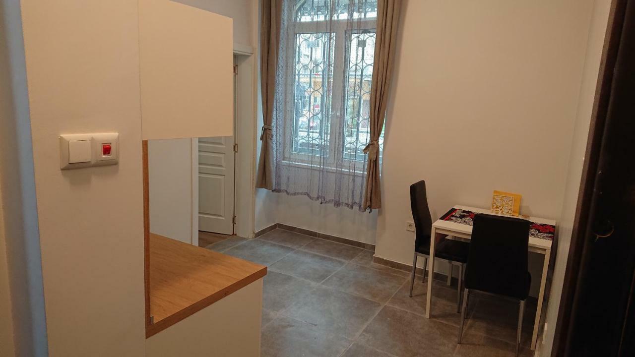 The Central Post Apartments Σόφια Εξωτερικό φωτογραφία
